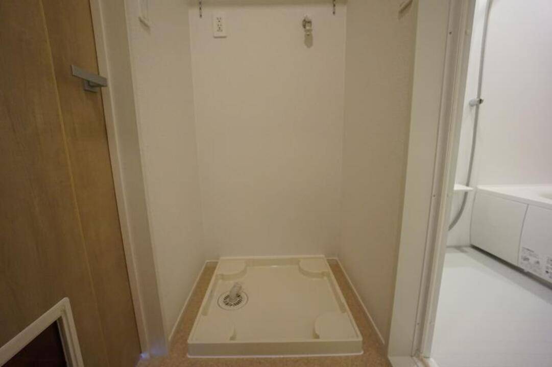 洗面設備　洗濯機置場