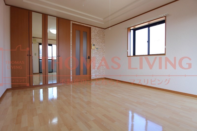 居室・リビング　日当たり良好です。