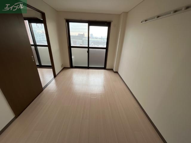 その他部屋・スペース　南側洋室