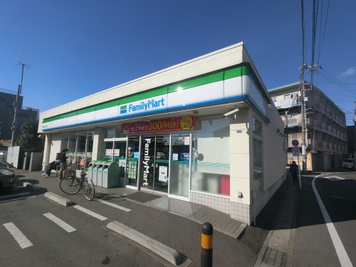 コンビニ　ファミリーマート千葉道場北二丁目店（コンビニ）まで305m