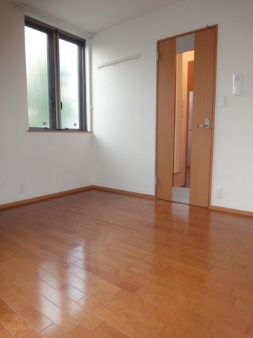 居室・リビング　★２面採光★