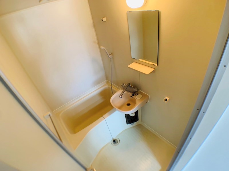 バス・シャワールーム　同一物件別部屋写真