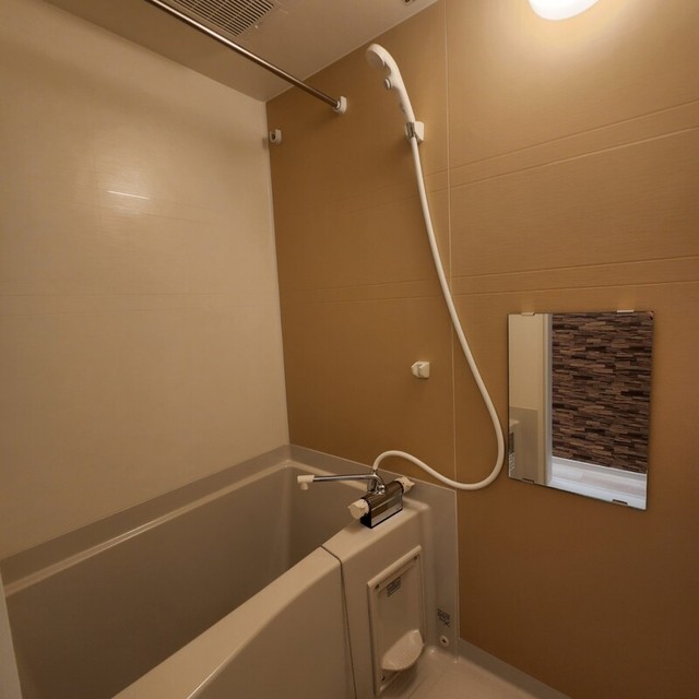 バス・シャワールーム　バスルーム