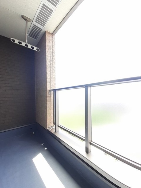 バルコニー　図面と現状に相違がある場合には現状を優先