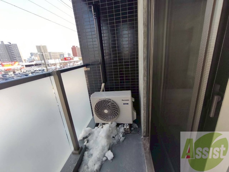 バルコニー　バルコニーが付いていますので一息ついてみてはいかがですか。