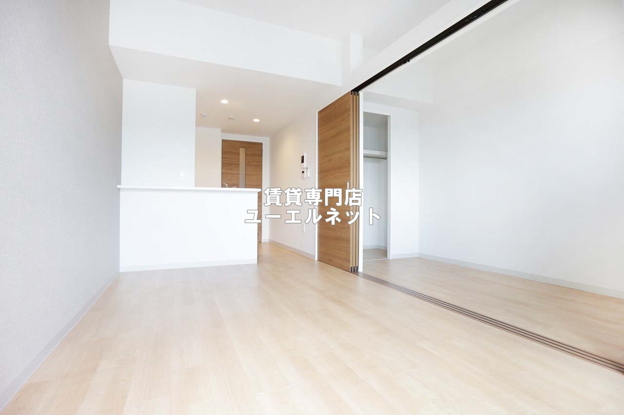 居室・リビング　ゆったりとくつろげる、落ち着きのある居室空間です