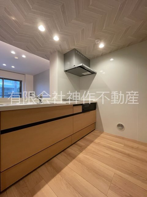 キッチン　IHクッキングヒーター