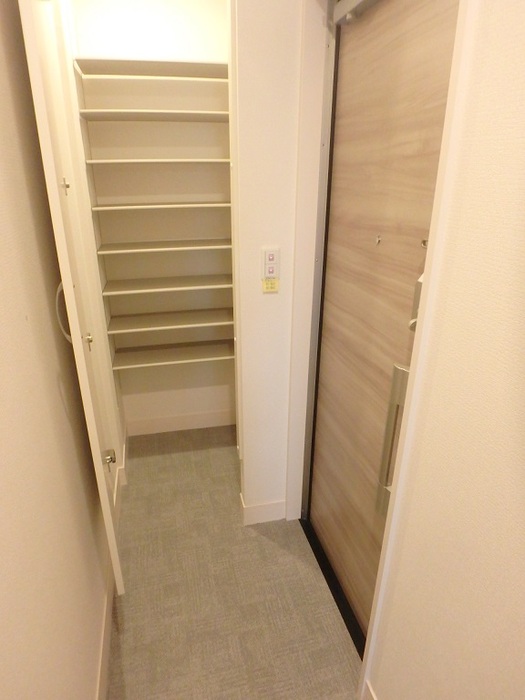 玄関　マクドナルド白島店