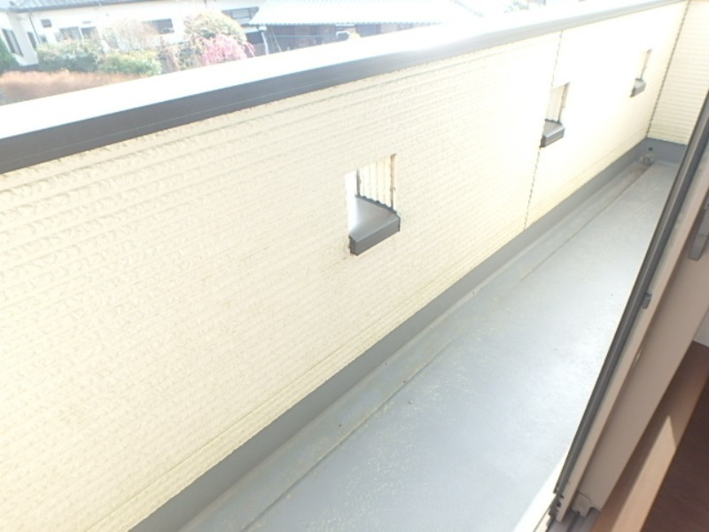 バルコニー　図面と現状に相違がある場合には現状を優先