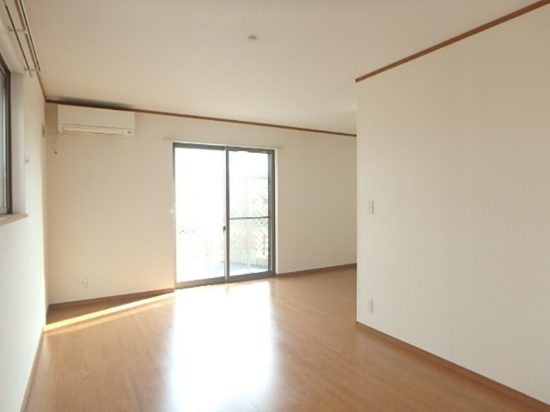 居室・リビング　図面と現状に相違がある場合には現状を優先