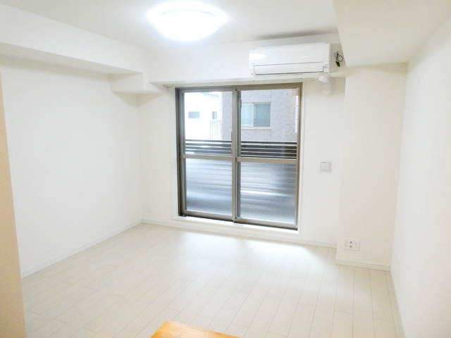 居室・リビング　洋室８．６帖