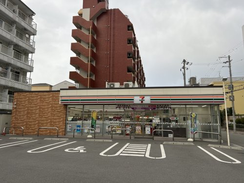 コンビニ　セブンイレブン 大阪高倉町1丁目店（コンビニ）まで326m