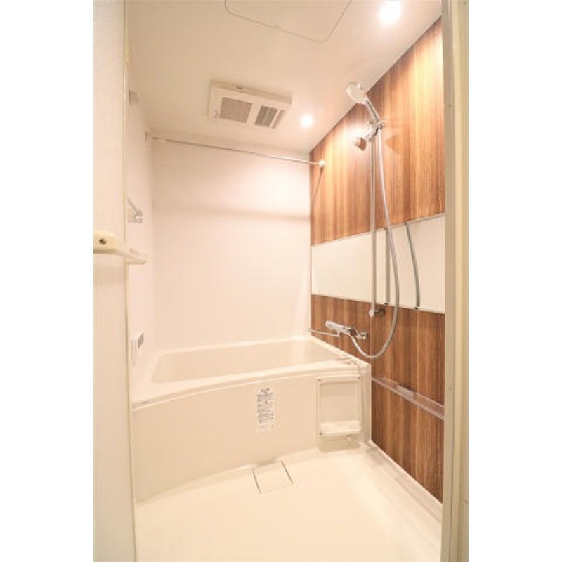 バス・シャワールーム　1日の疲れを癒されてください