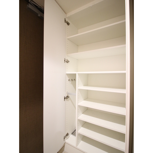 収納　シューズボックス