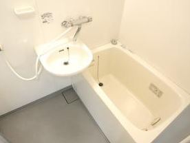 バス・シャワールーム　嬉しいバス・トイレ別