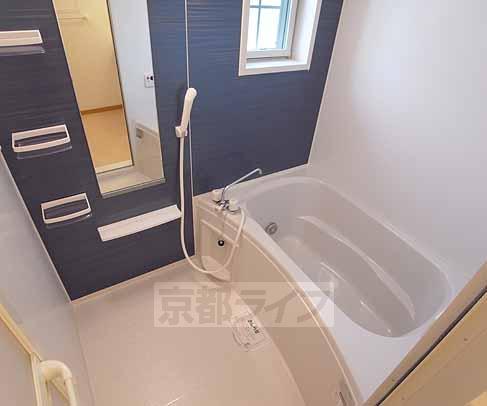 バス・シャワールーム　ブルーのさわやかなお風呂です