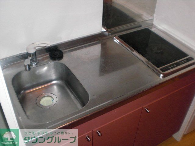 キッチン　２口電気コンロ　広めのキッチン