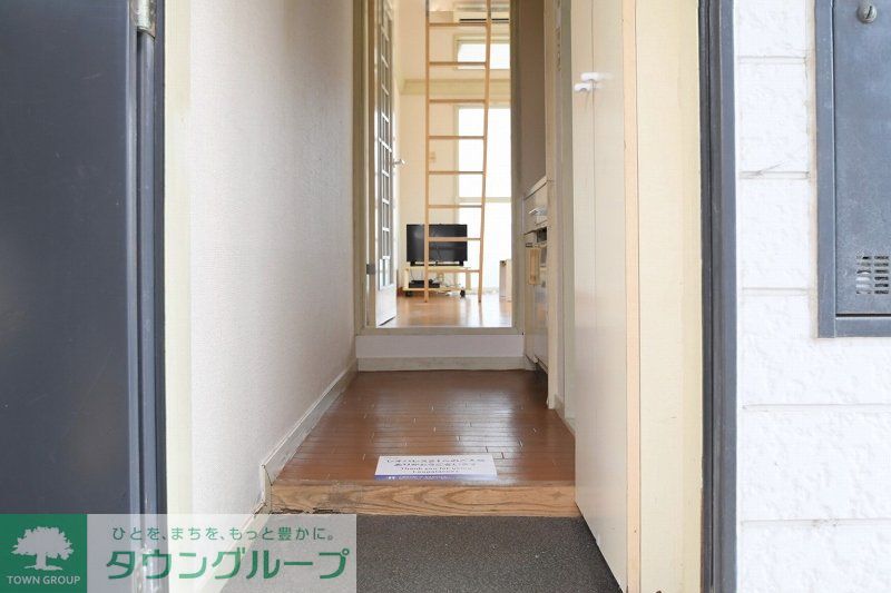 玄関　仕様・設備は現状と異なる場合有。現状優先