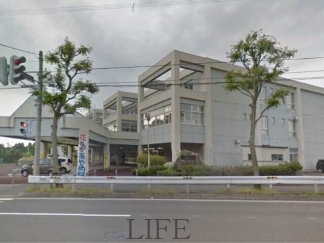 中学校　札幌市立あやめ野中学校（中学校）まで960m