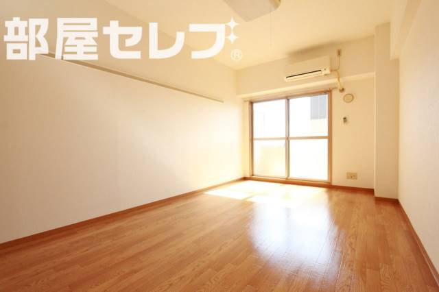 居室・リビング　綺麗なフローリングのお部屋です