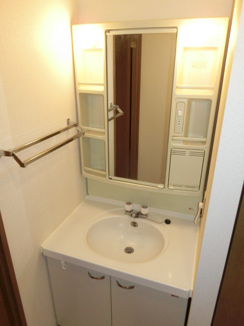 洗面設備　嬉しい独立洗面台