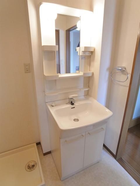 洗面設備　♪朝の身支度に便利な独立洗面台♪