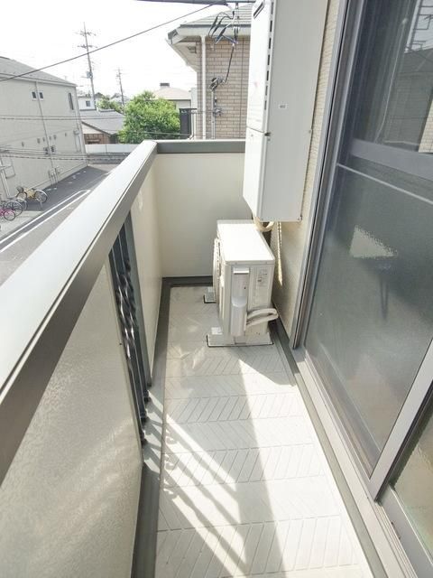 バルコニー　♪日の差し込むバルコニー♪