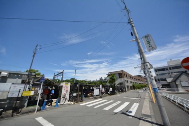 その他　駅前（その他）まで1600m