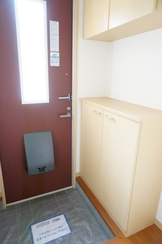 玄関　図面と現状に相違がある場合には現状を優先