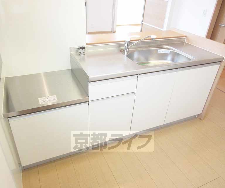 キッチン　とっても広くて料理しやすい。