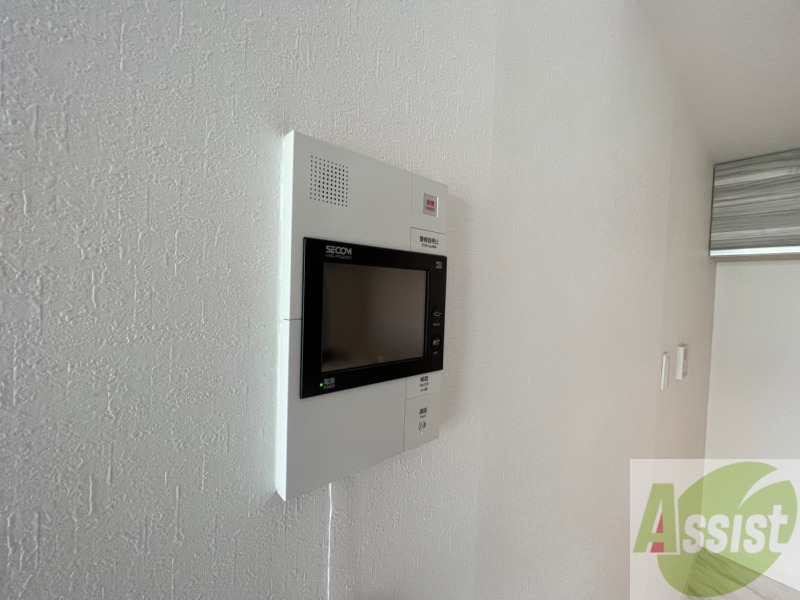 セキュリティ　ＴＶモニター付インターホンです。来客者の顔が見えるので安心！