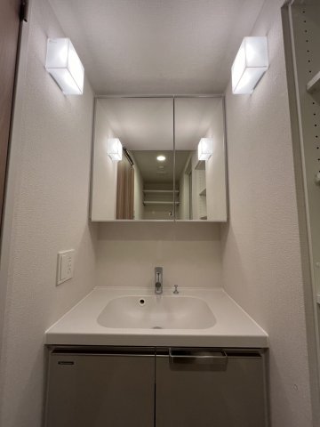 洗面設備　リーフシティ市川　ザ・レジデンス