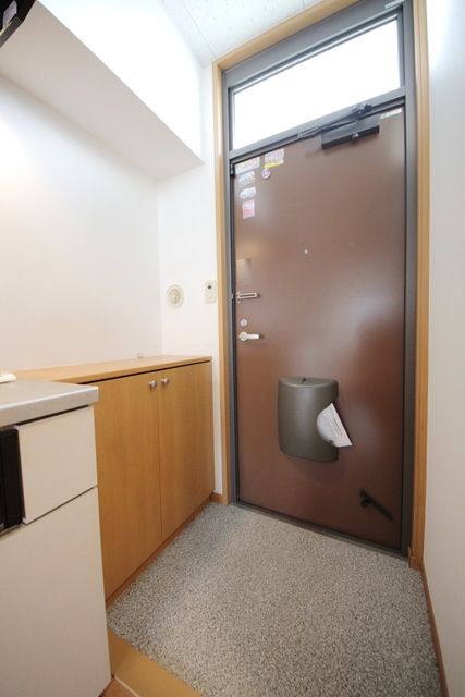 玄関　★見学希望等はタウンハウジング中央林間店までお気軽に♪★