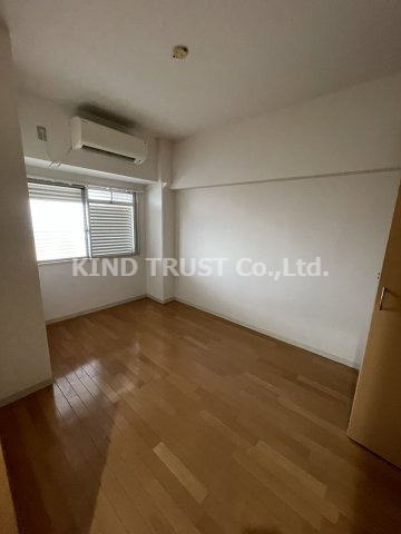 居室・リビング　こちらのリビングで趣味の時間をお楽しみください