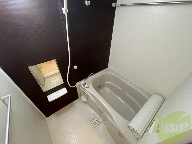 バス・シャワールーム　綺麗なお風呂で一日の疲れを吹き飛ばしましょう！