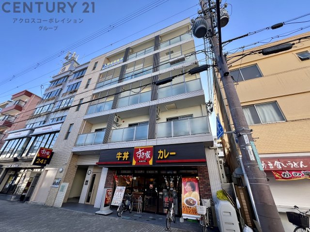 建物外観　エレベーター・オートロック付き