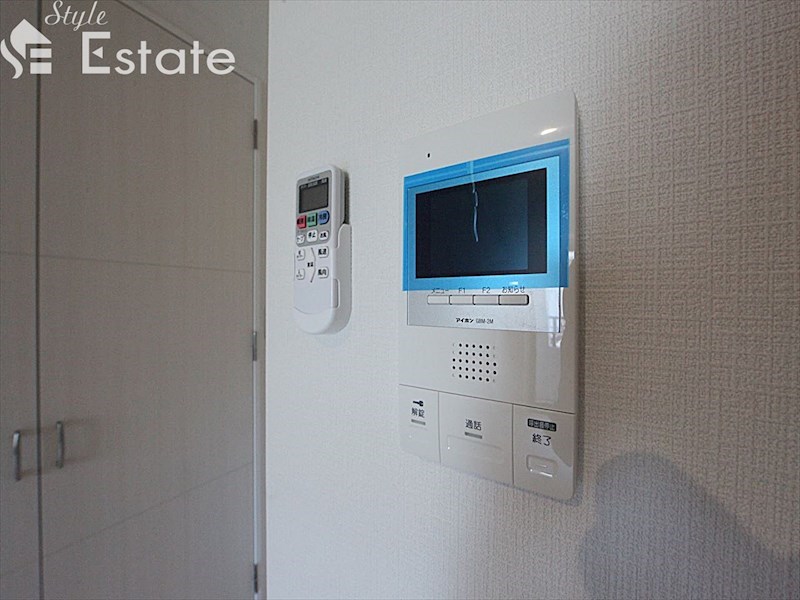セキュリティ　モニター付きインターホン