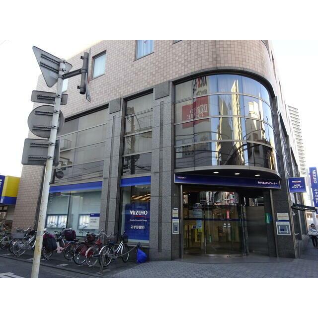 銀行　みずほ銀行越谷支店（銀行）まで671m