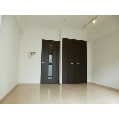 その他部屋・スペース　リビングを別角度から