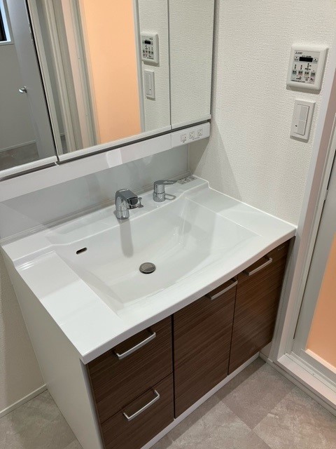 洗面設備　※参考写真