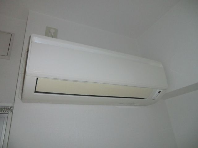 その他　エアコン付き