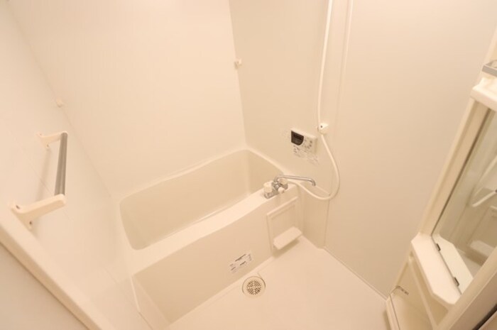 バス・シャワールーム　日々の暮らしに欠かせないお風呂です