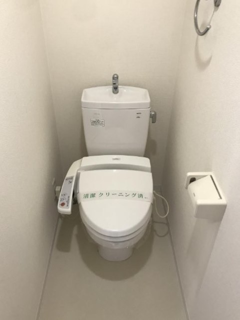 トイレ　別部屋同仕様タイプ