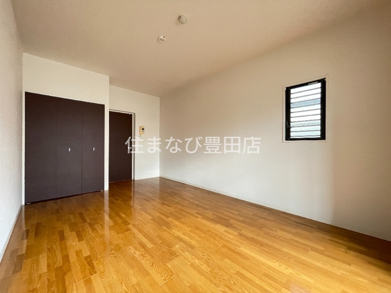 居室・リビング　同型別部屋写真