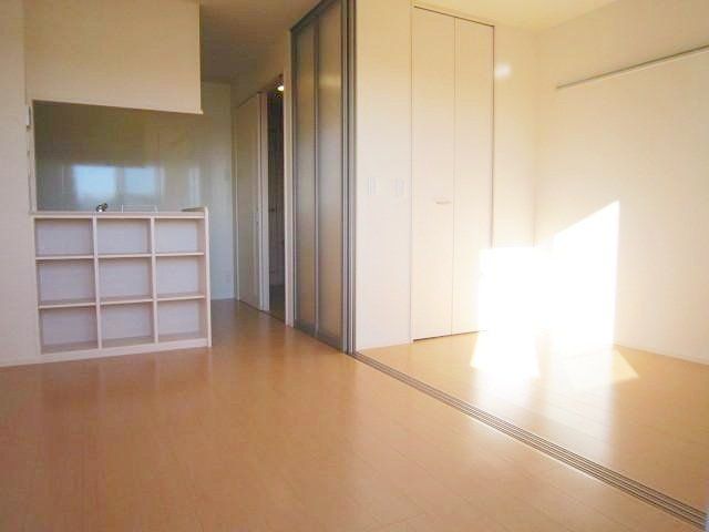 居室・リビング　☆オールフローリング☆