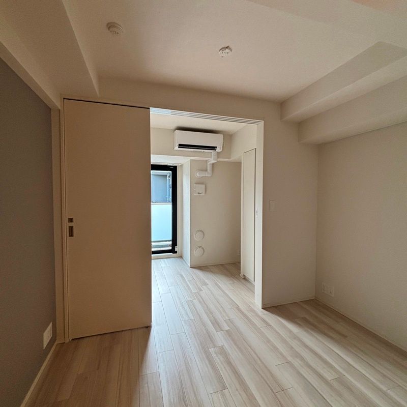 居室・リビング　内観1