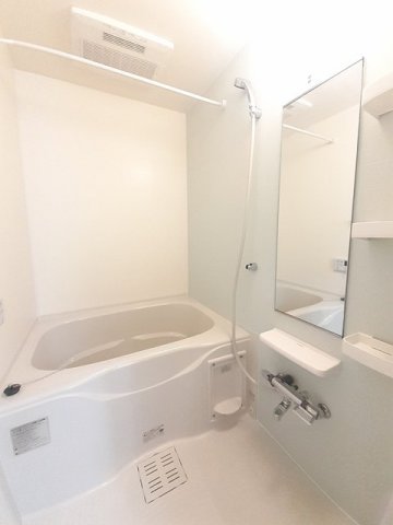 バス・シャワールーム　ゆったり過ごせるお風呂です