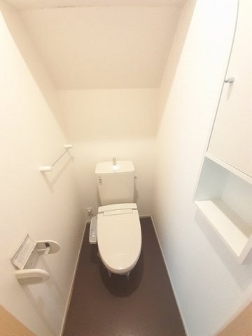 トイレ　落ち着いたトイレです