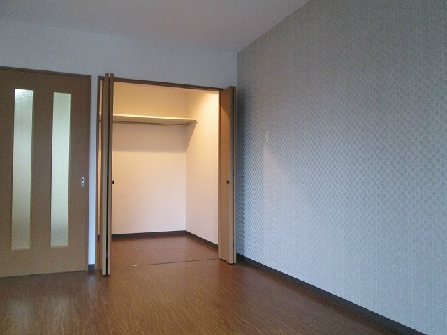 収納　ウォークインクローゼット