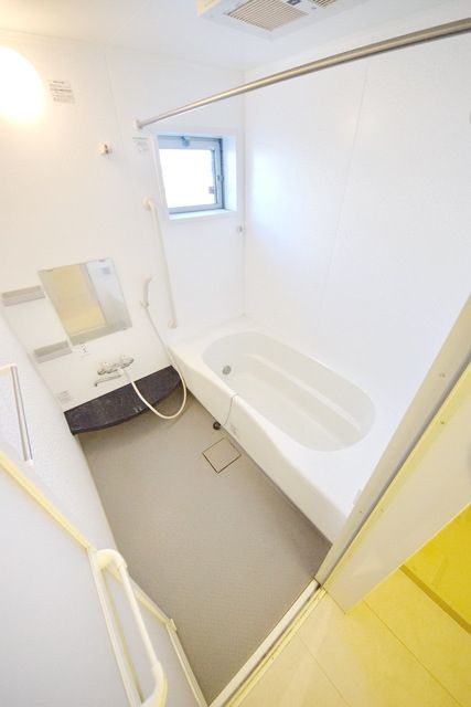 バス・シャワールーム　タウンハウジング府中店まで